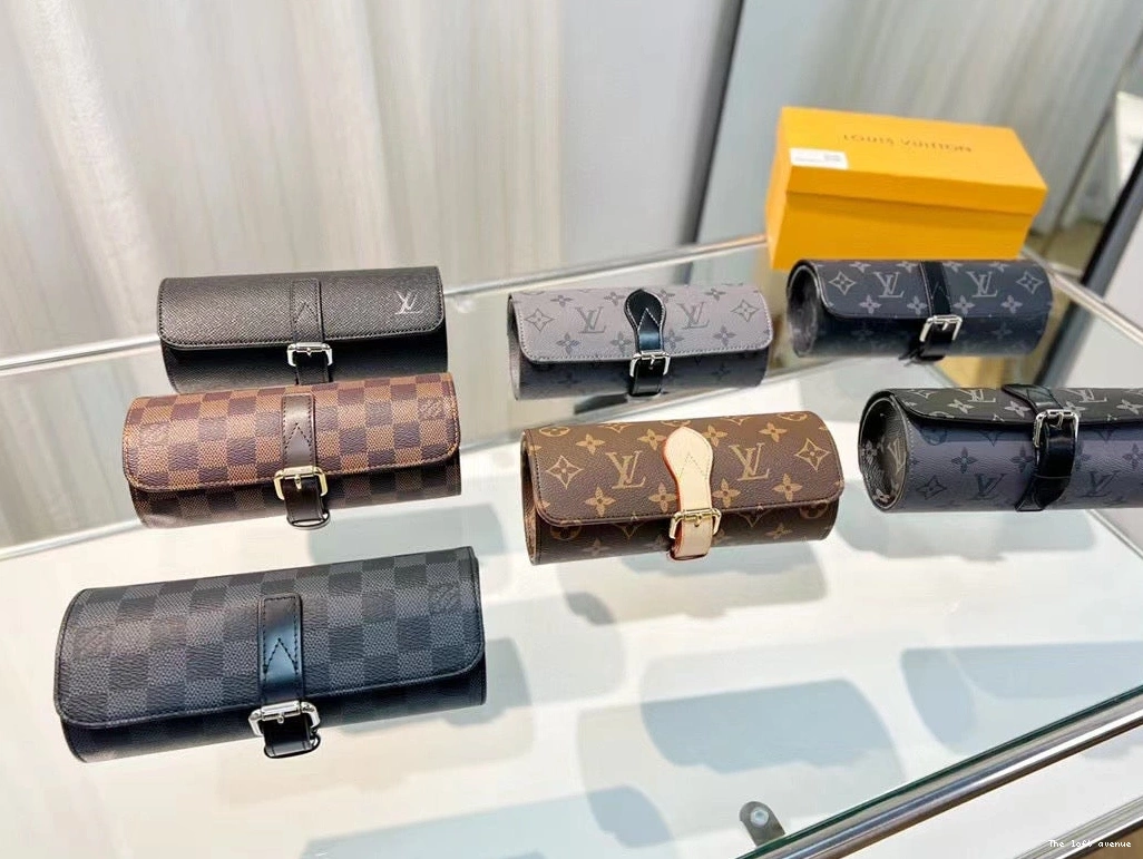 LV CUSTOM CASE WATCH CHECKERED 0809